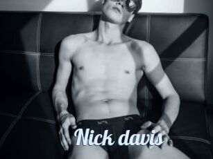Nick_davis