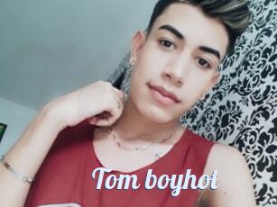 Tom_boyhot
