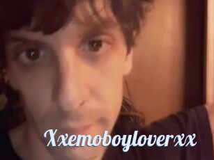 Xxemoboyloverxx